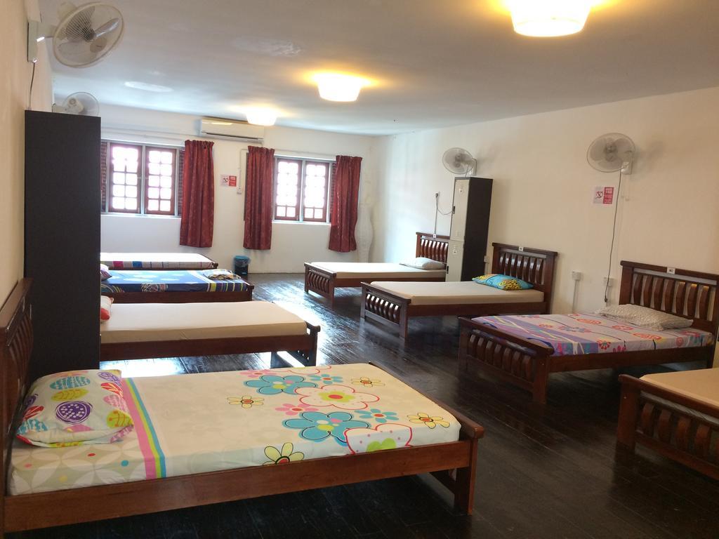 1981 Guest House Ипох Екстериор снимка