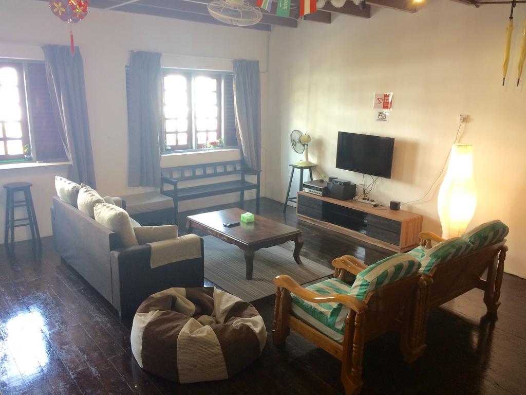 1981 Guest House Ипох Екстериор снимка