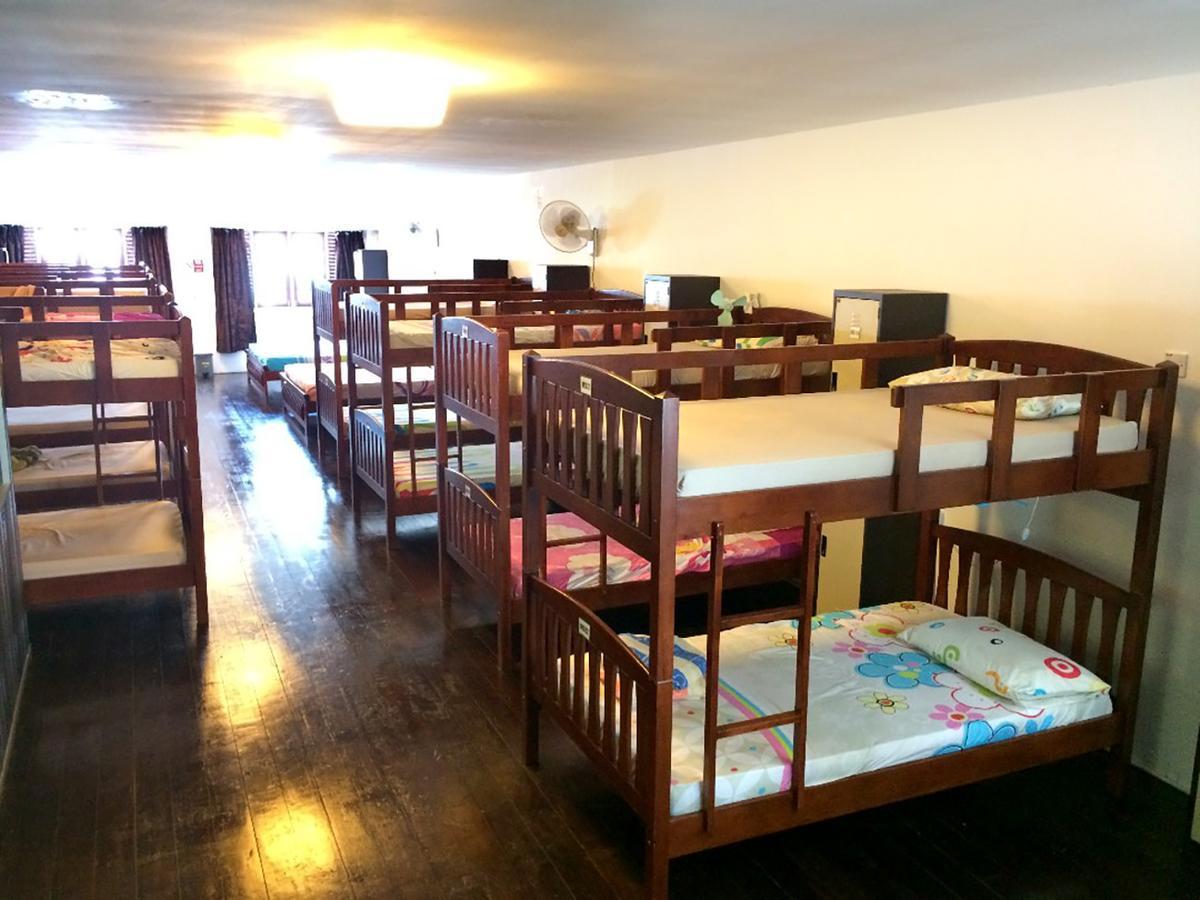 1981 Guest House Ипох Екстериор снимка