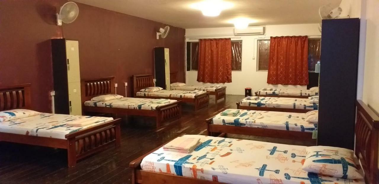1981 Guest House Ипох Екстериор снимка