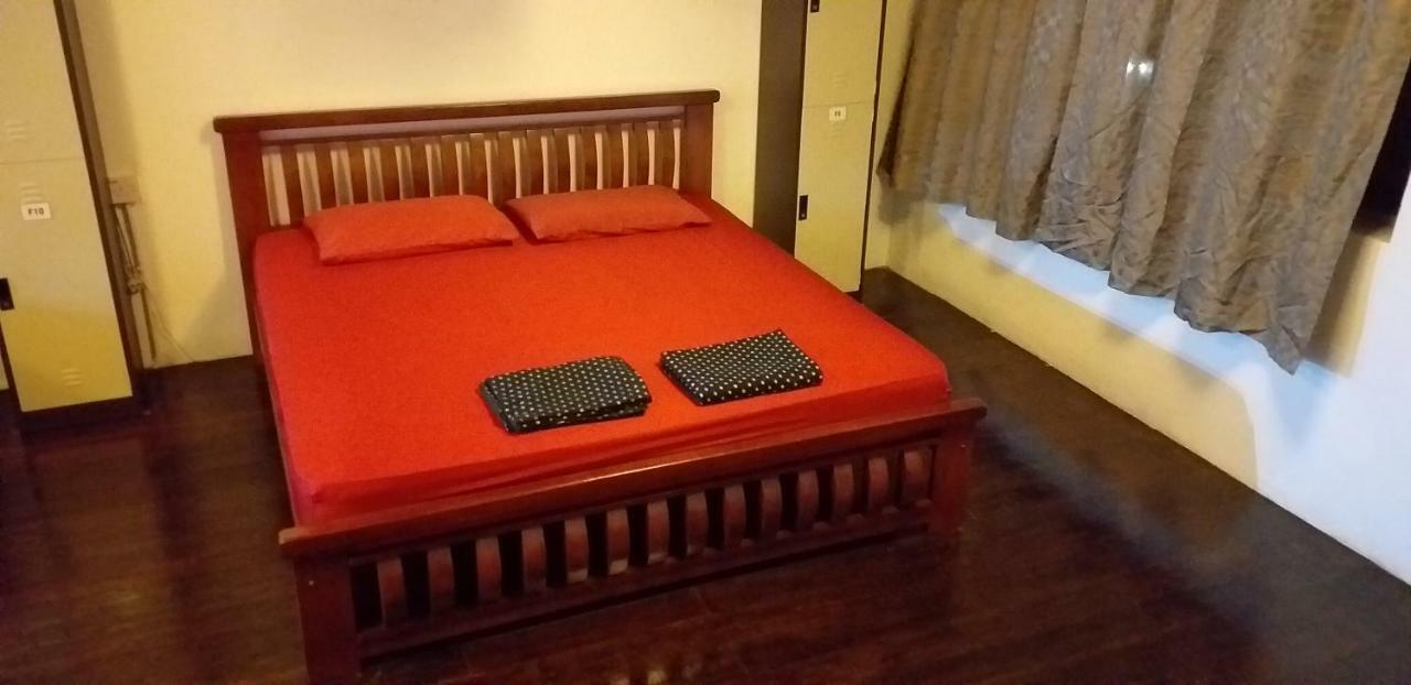 1981 Guest House Ипох Екстериор снимка